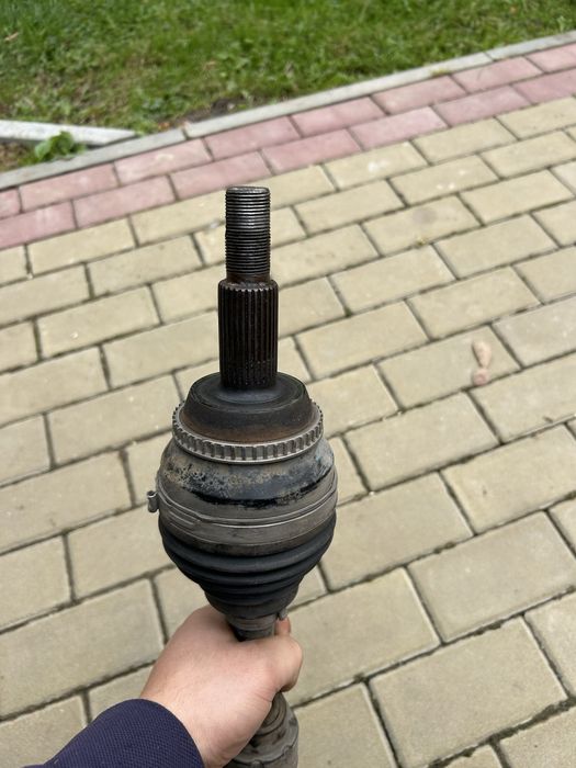 Полуось до камрі 40