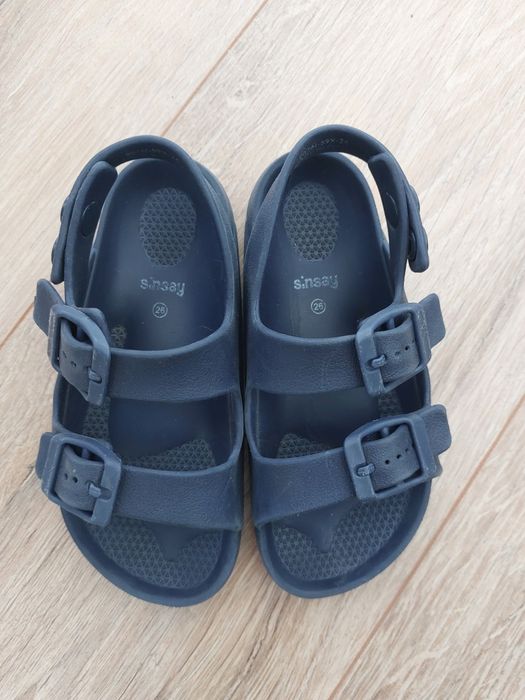 Granatowe sandalki 26 piankowe 16 cm Sinsay