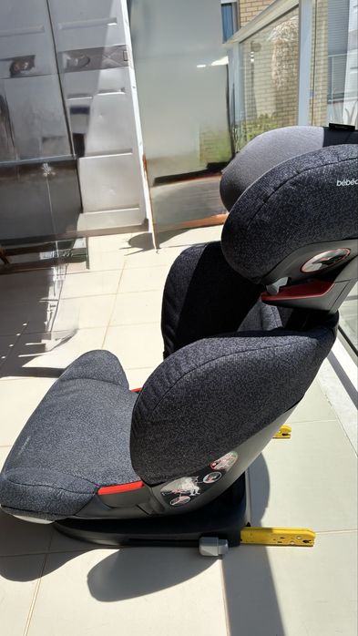 Cadeira Auto BEBECONFORT 15-36kg ISOFIX