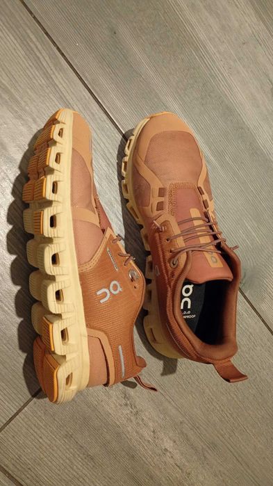 Buty sportowe damskie
