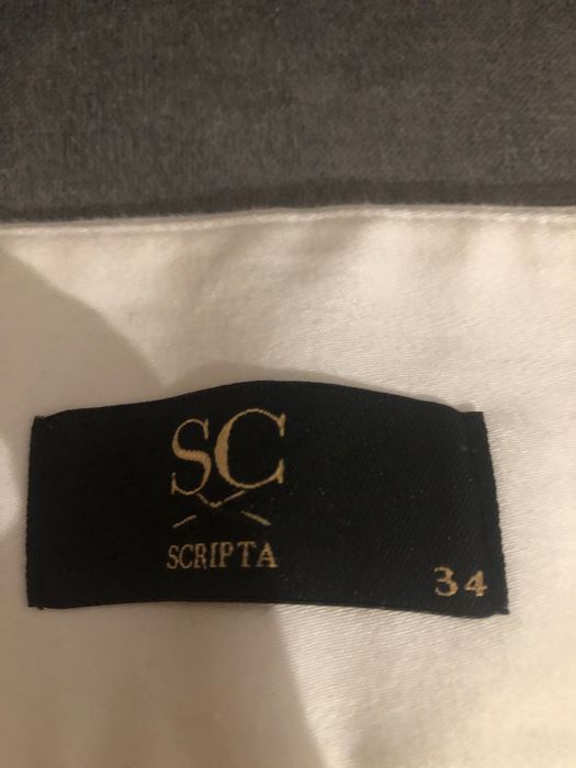 Calças brancas Scripta!
