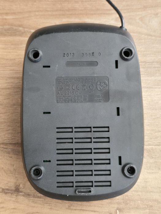 Bosch Ładowarka i akumulator / bateria + Wkrętarka GRATIS na części/naprawy