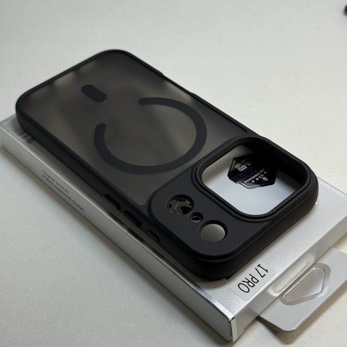 Чехол айфон 17 про матовый. Чохол iphone 17 pro з магсейф чорный