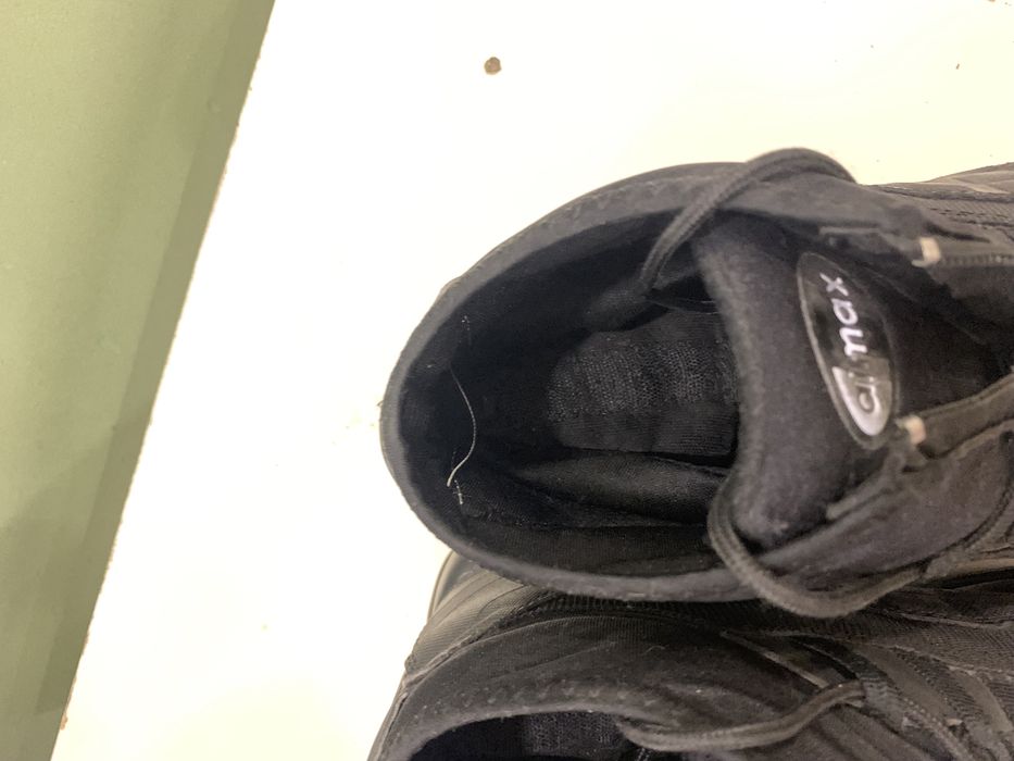 Продам зимние кроссовки Nike с термоноском