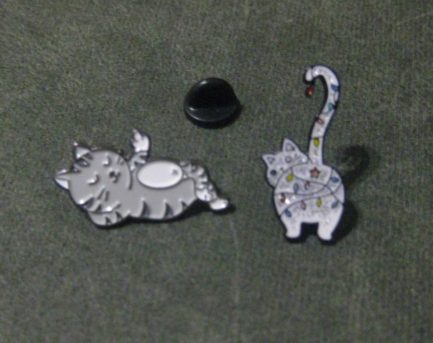 Pin Metalico Monte de Gatos NOVO