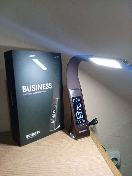 Настольная лампа ЛЭД. Кожзам. Коричневая