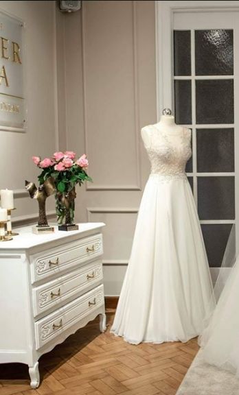 Piękna suknia ślubna rozm. 40-42 /odpinane rękawy