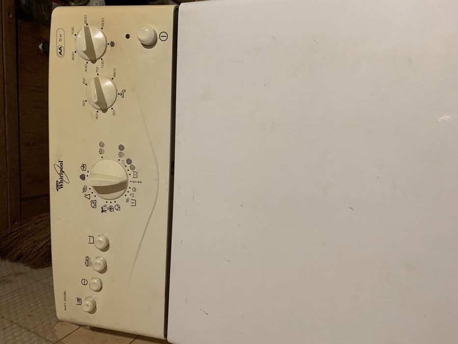 Стиральная машина Whirlpool AWT 2296