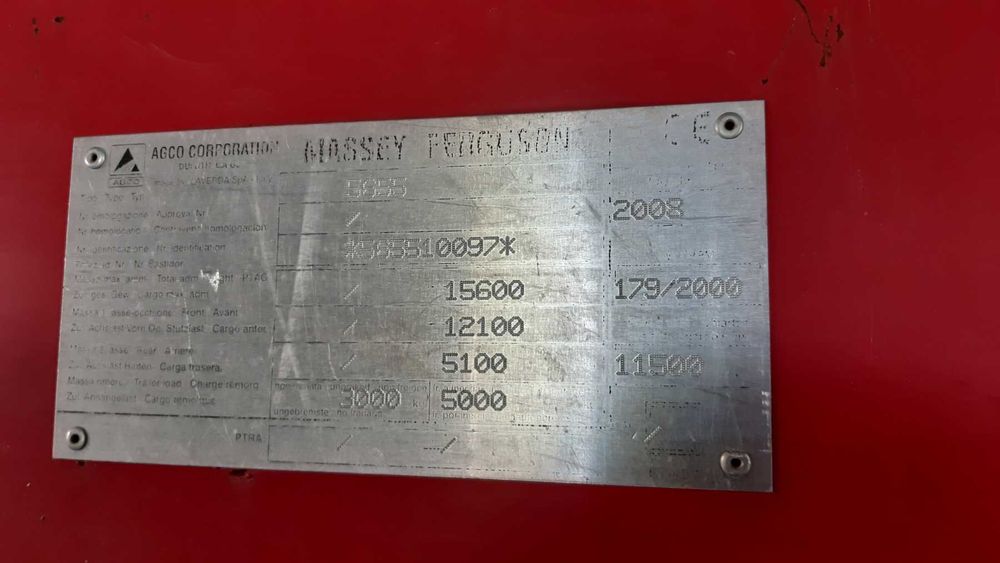 комбайн MF-7246 (2008р.в.) з зерновой жаткою .Подрібнювач соломи