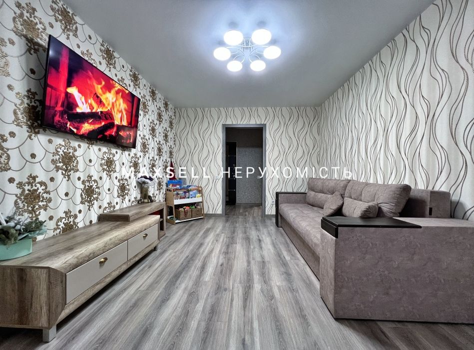 Продам 3-кімнатну квартиру в новобудові з якісним ремонтом
