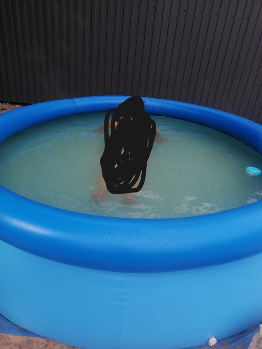 Продам басейн, с надувным бортом intex, с полным комплектом,