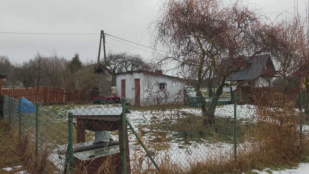 Siedlisko z zabudowaniami na 1,13 ha – cisza, lasy i jeziora w pobliżu