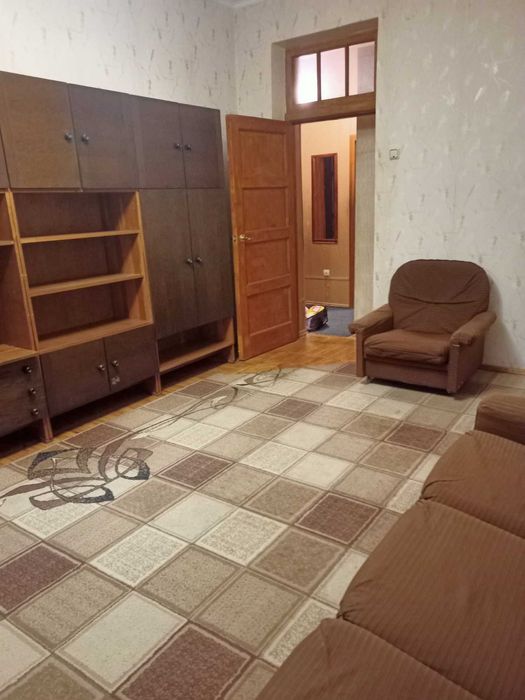 (13) Сдам 2х комн. "сталинку" в престижном р-не, 2 ст. Б. Фонтана,