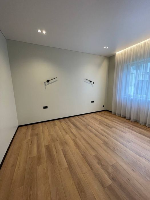 Продаж будинку з ремонтом «під ключ» на Червениці