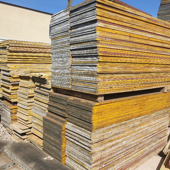 Płyty szalunkowe / Płyty trójwarstwowe świerkowe używane /sklejki