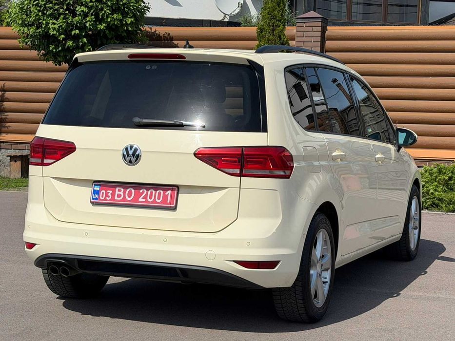 Volkswagen Touran 2016