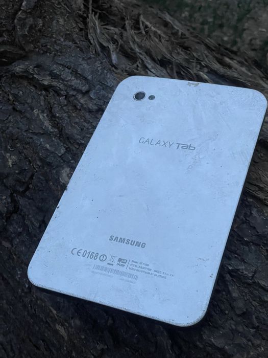 Продам планшет Samsung GT-P1000 на запчастини або відновлення