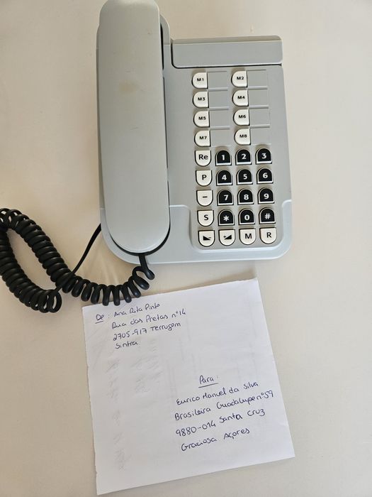 Telefone fixo com fio