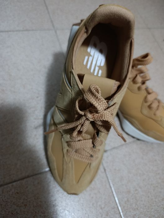 New balance creme 42,5 usados 1 vez apenas