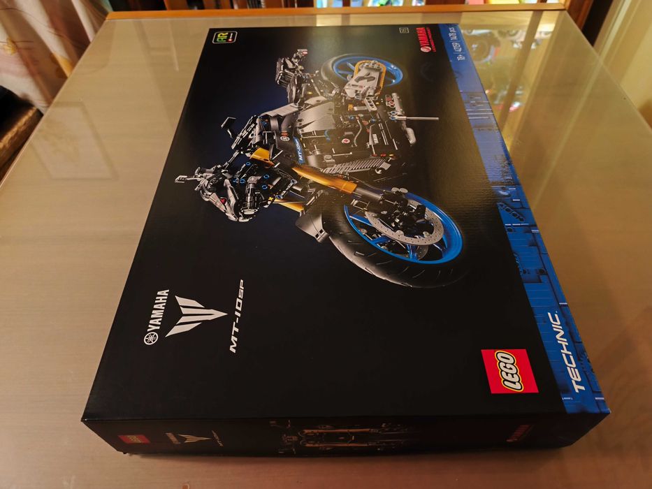 Lego Yamaha MT-10 SP 42159