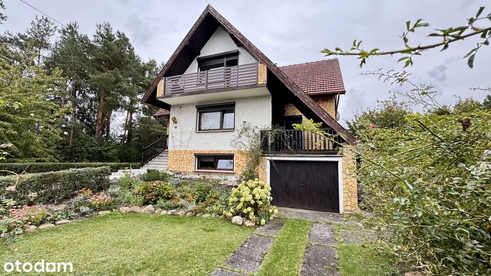 Wielopokoleniowy dom w Dobrzeniu – ogród, 2 garaże, 211 m²