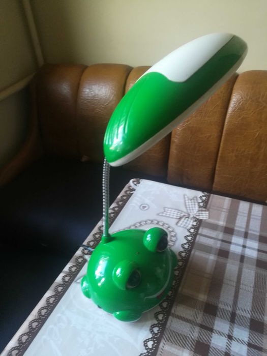 Продаю светодиодную, настольную лампу " Жабка "