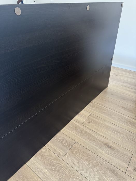 Estrutura de cama IKEA Malm com estrado
