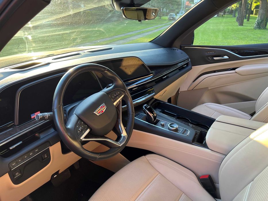 Auto samochód do ślubu - Cadillac Escalade, Chevrolet Camaro, Tesla X