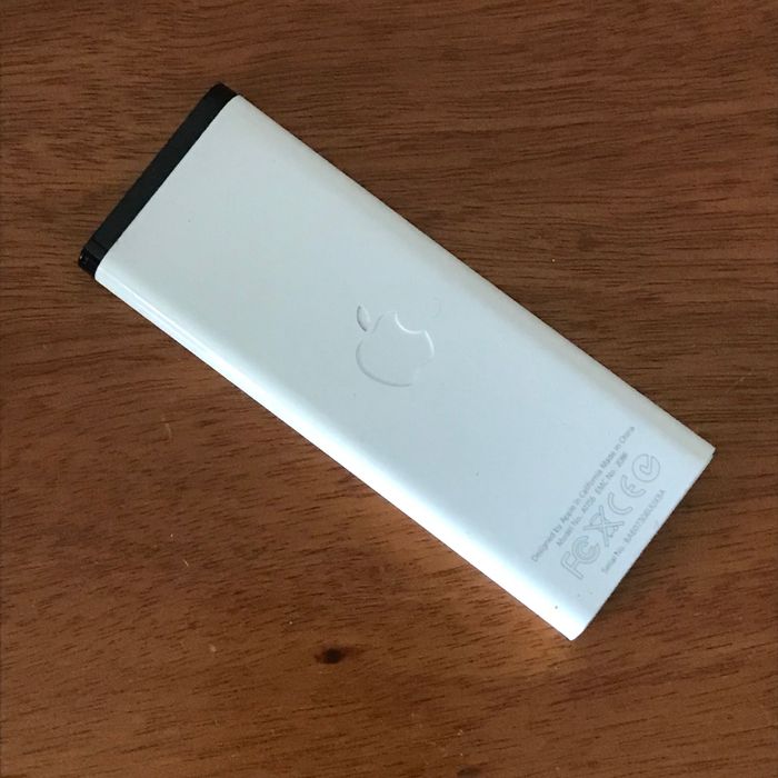 Apple remote A1156