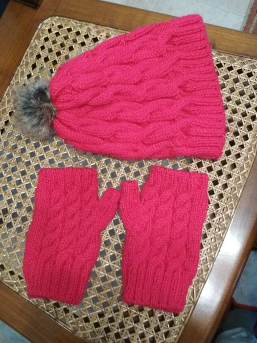 Conjunto de luvas e gorro