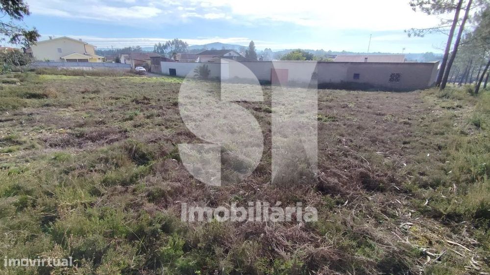 Terreno Urbanizável 60 m de frente voltado a sul