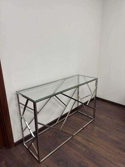 Консоль з прозорого скла