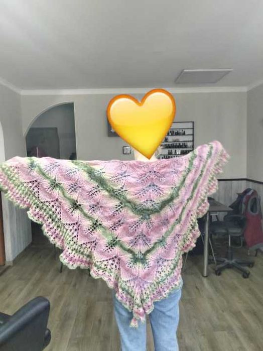 Шикарная ажурная шаль.