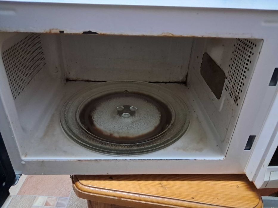 Мікрохвильова піч