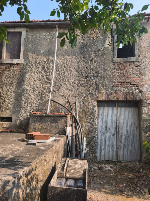 Vendo moradia em Assentiz