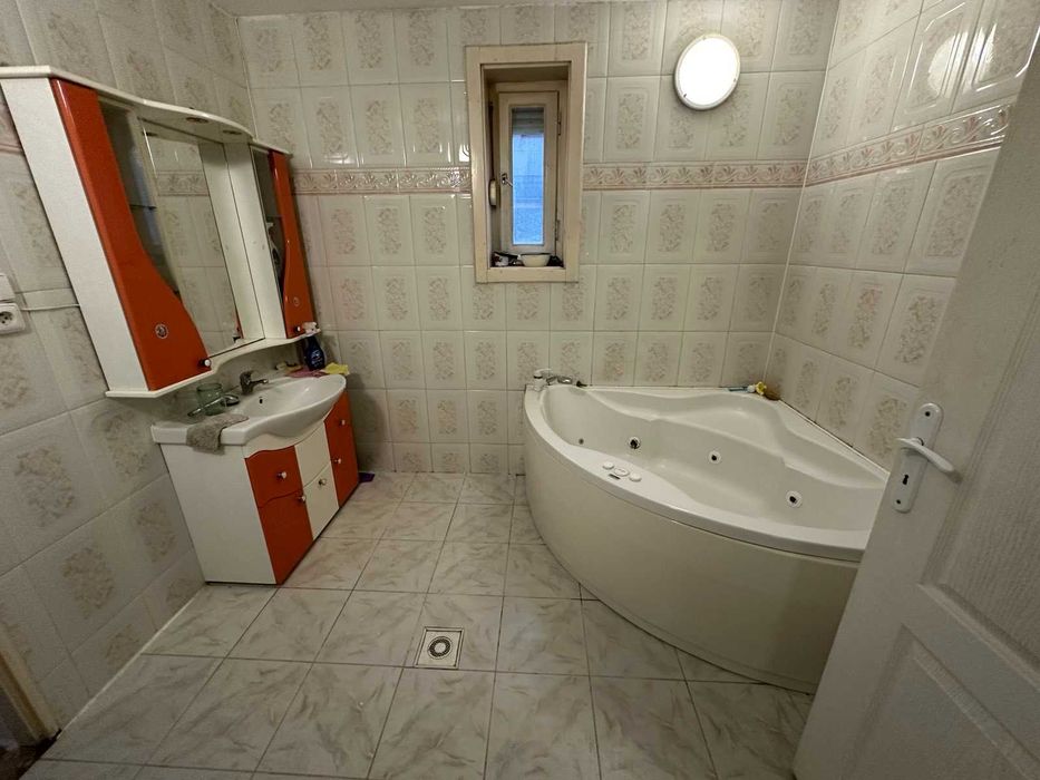 Продається будинок в смт. Великий Бичків