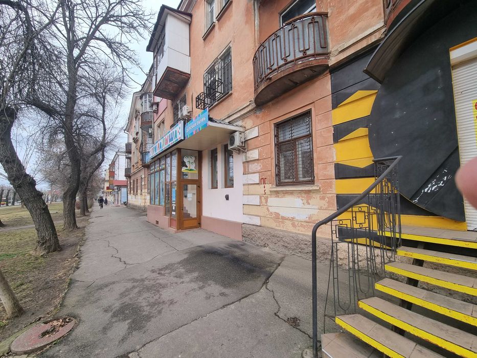 Продам магазин на ЮТЗ