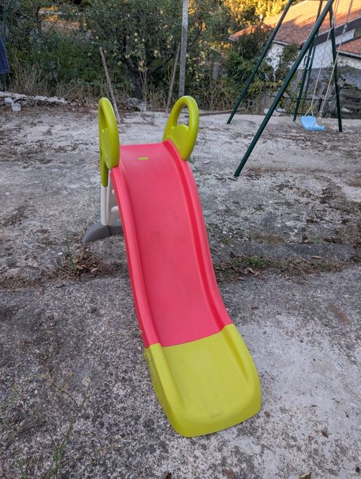 Escorrega de plástico