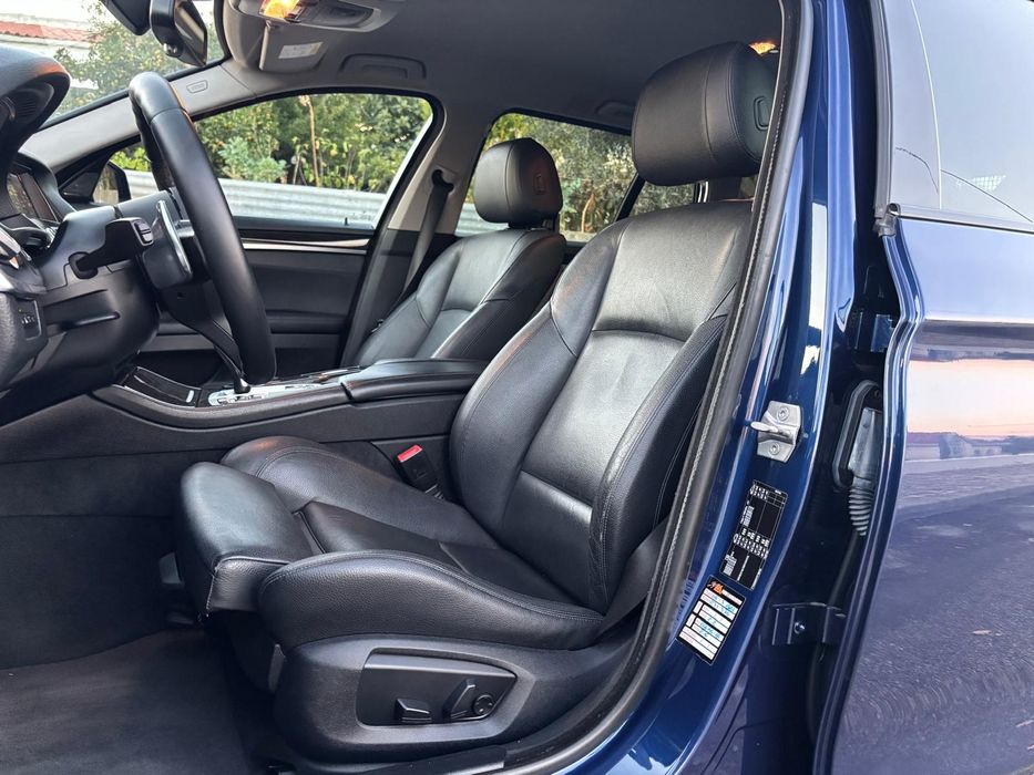 BMW 520da Touring Pack M interior