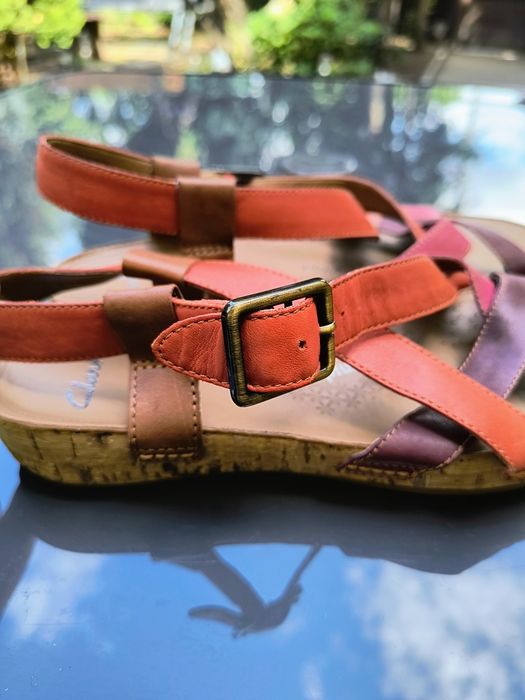 Sandały damskie skórzane Clarks rozmiar 37.