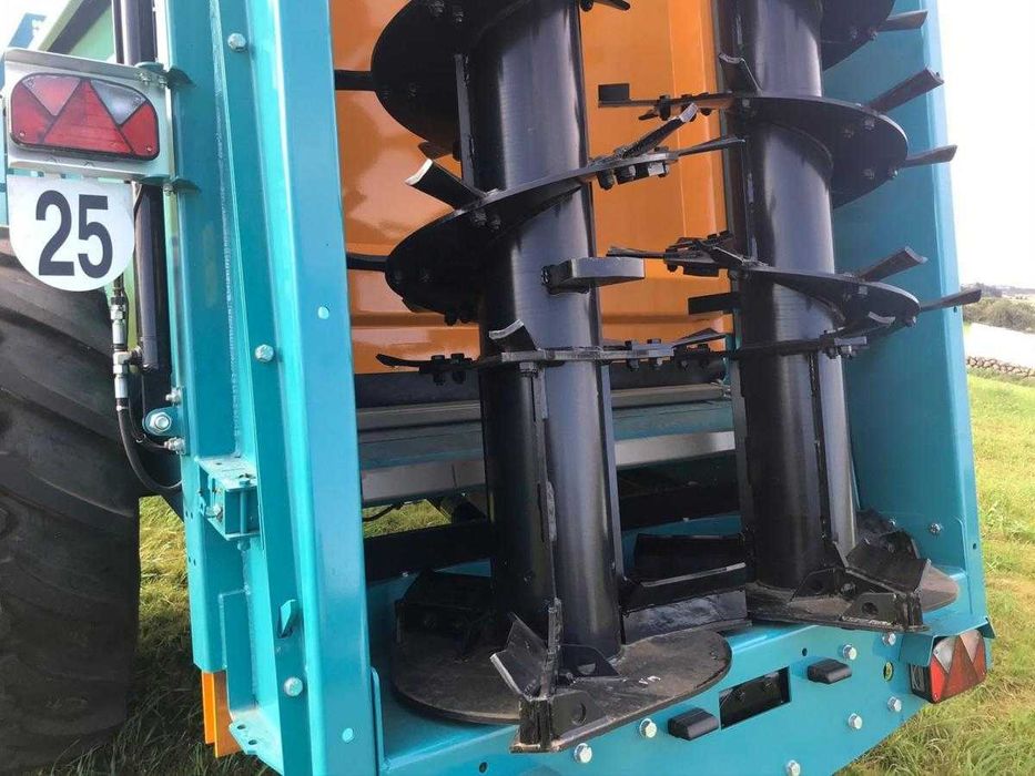 Rozrzutnik obornika ROLLAND RF COMPACT 5514 wałki pion 13 ton PROMOCJA