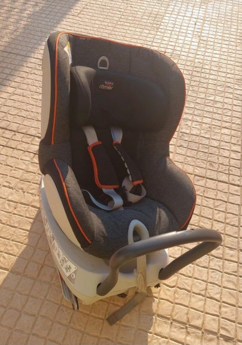 Cadeira Auto 0/1+ Britax Dualfix até 18kg