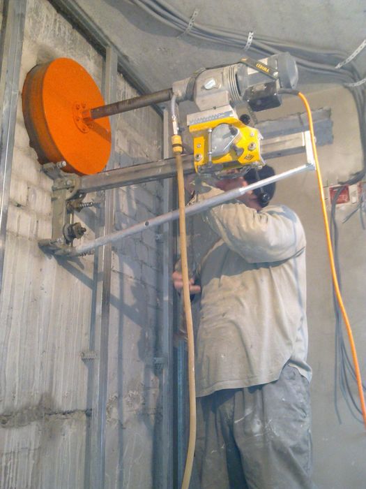 Алмазное сверление буренение отверстий резка проёмов, Демонтаж бетона,