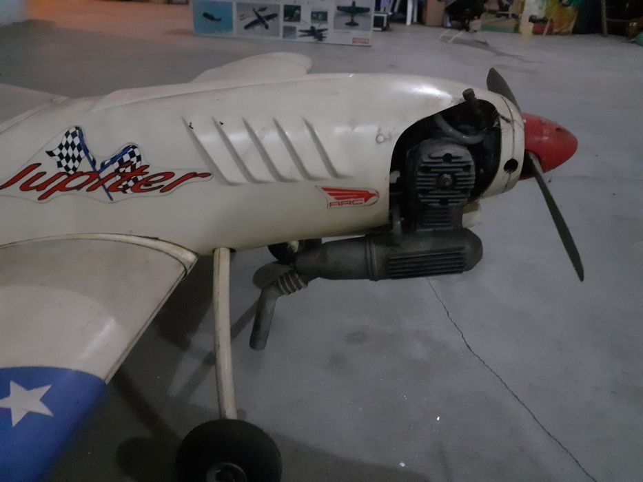 Avião Júpiter para aeromodelismo