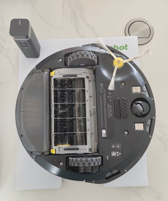 Robot Aspirador iRobot Roomba 696