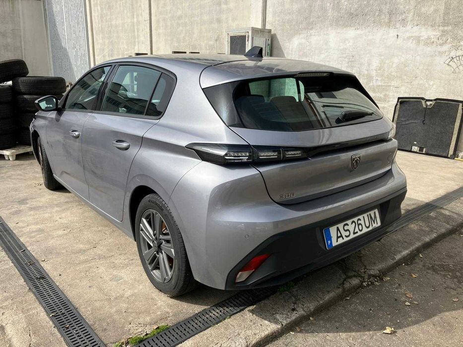 Salvado Peugeot 308 III 1.5D | 144.959KM | 2022