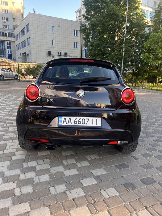 Продам машину Alfa Romeo