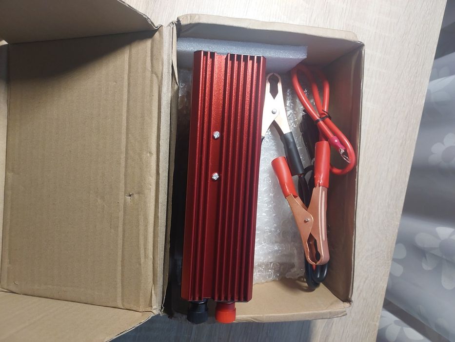 Інвертор Solaroll 2000w новий.