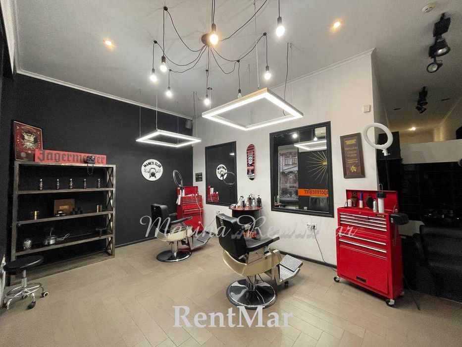 Красивое фасадное помещение ул Жуковского