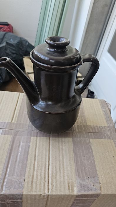 4 peças de loiça cerâmica Sado Internacional